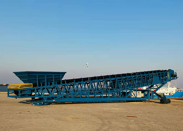 Long distance belt conveyor