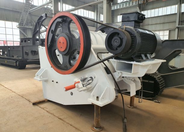 How much do you know about the jaw plate material of the jaw crusher?