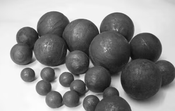 The role of the ball mill steel ball in the mining processing